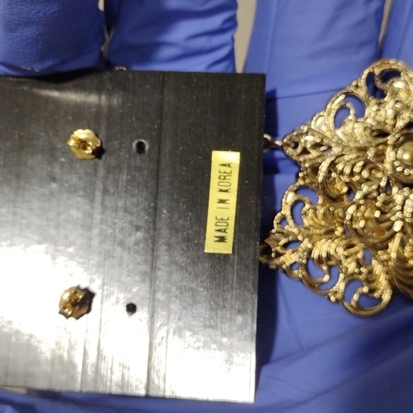 Women's Stylish Gold-tone Filigree Design 3" Long Beaded Drop Dangle Earrings #4 - Picture 5 of 5